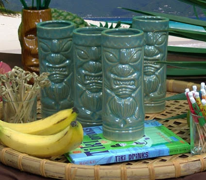 New 🎉 Bars 11oz Mean Green Tiki Mug ❤️